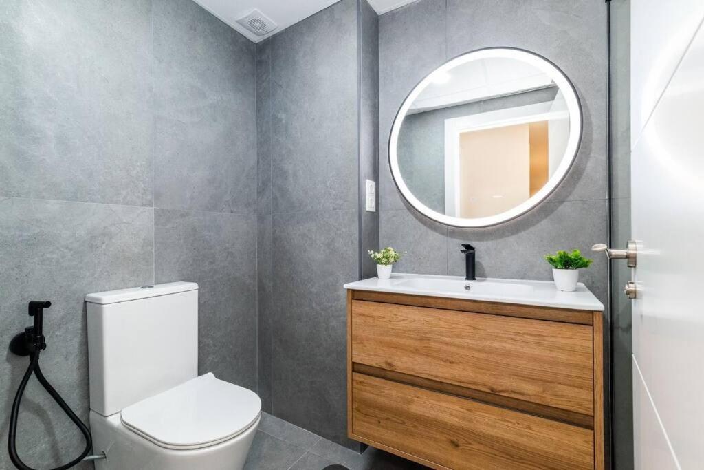 גרנדה Modern Apartment Close To The City Center And Alhambra מראה חיצוני תמונה