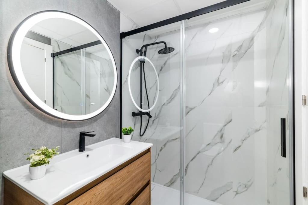 גרנדה Modern Apartment Close To The City Center And Alhambra מראה חיצוני תמונה